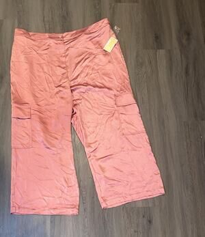 NWT Michael Michael Kors Women’s Dusty Rose Satin Wide-Leg Cargo Pants 3X